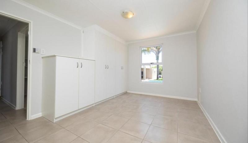 3 Bedroom Property for Sale in Wellway Park East Western Cape